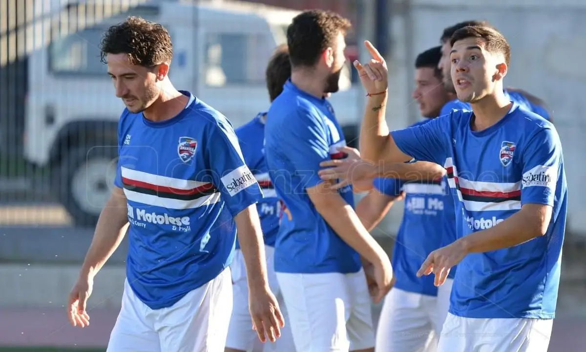 Amantea, la società consegna la squadra all'Amministrazione Comunale