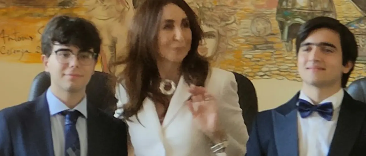 Nicastro e Garofalo, eccellenze del Liceo Telesio, premiati in Comune a Cosenza