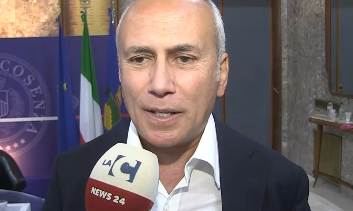 Autonomia differenziata, Franz Caruso chiede a Roberto Occhiuto di impugnare la legge \"spacca Italia\"