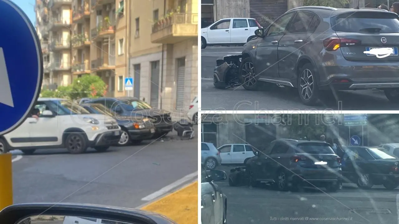 Cosenza, non rispettano la segnaletica e si scontrano. Incidente su via della Repubblica