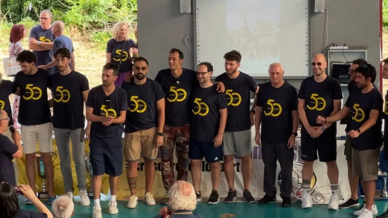 La pallavolo rossanese celebra 50 anni di storia tra festeggiamenti e sfide finanziarie