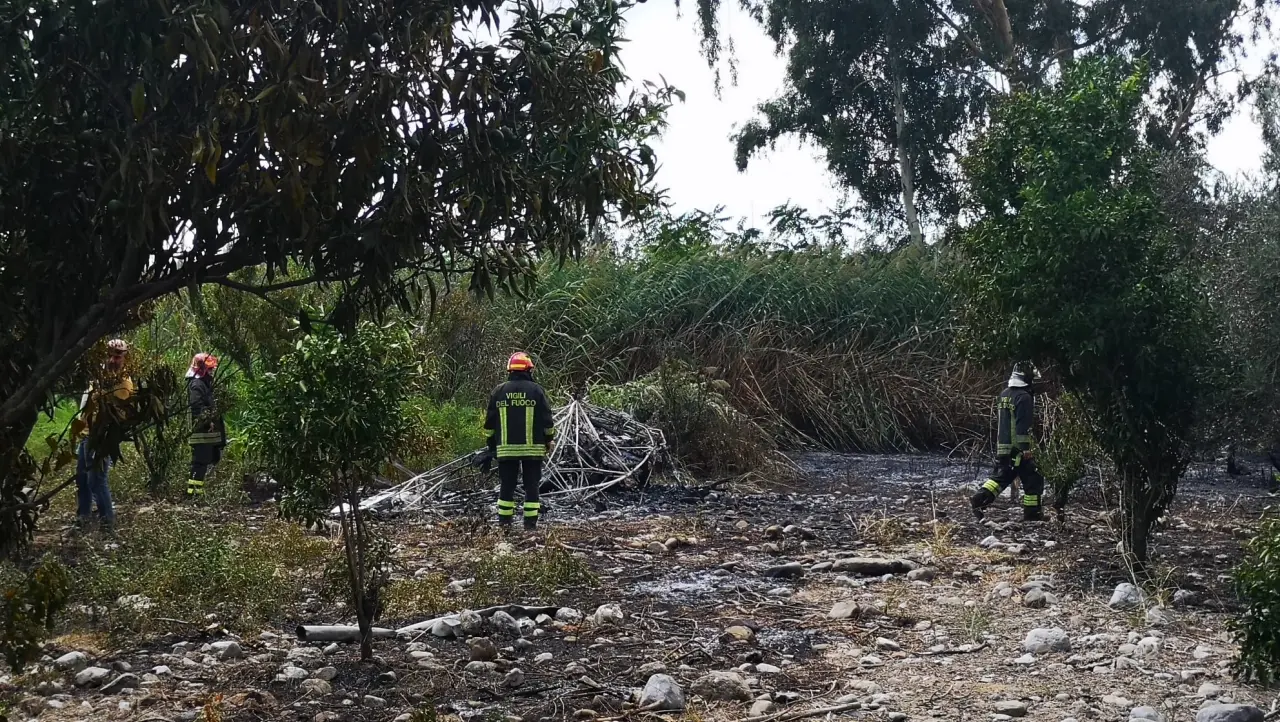 Velivolo cade in provincia di Pavia, morto il pilota di 67 anni