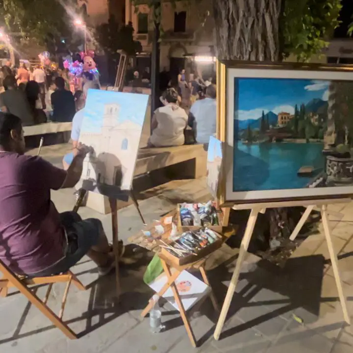 Castrovillari, in migliaia partecipano alla notte rosa | FOTOGALLERY