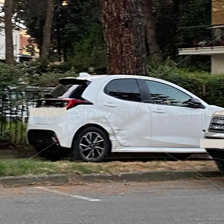 Rende, incidente tra via Ciro Matteotti e via Fratelli Bandiera. E non è il primo...