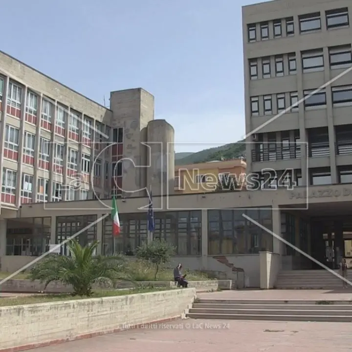 Ferito un uomo di 49 anni ad Acquappesa, un fermo per tentato omicidio