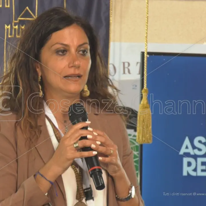 Intimidazioni ai sindaci, l’allarme dell’Anci Calabria: «Emergenza democratica, servono più protezione e giustizia»