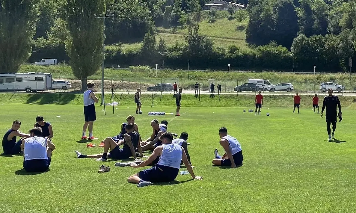 Ritiro Cosenza Calcio, Lorica è pronta: ora la palla passa a Guarascio