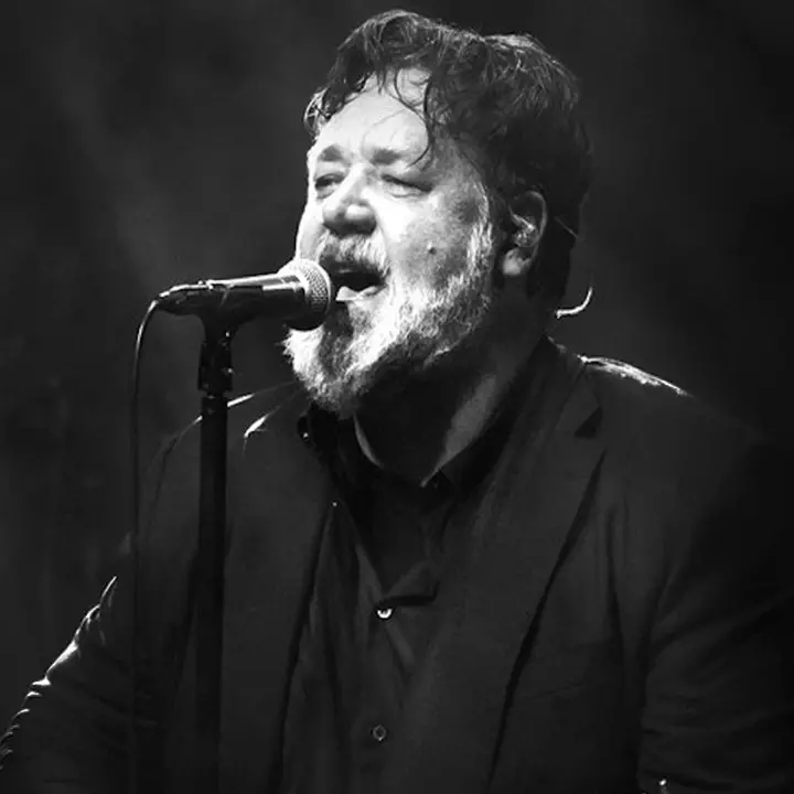 Grande attesa per Russell Crowe sabato in concerto a Cirella