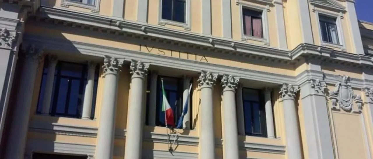 Maltrattamenti in famiglia, sentenza ribaltata: imputato assolto in appello