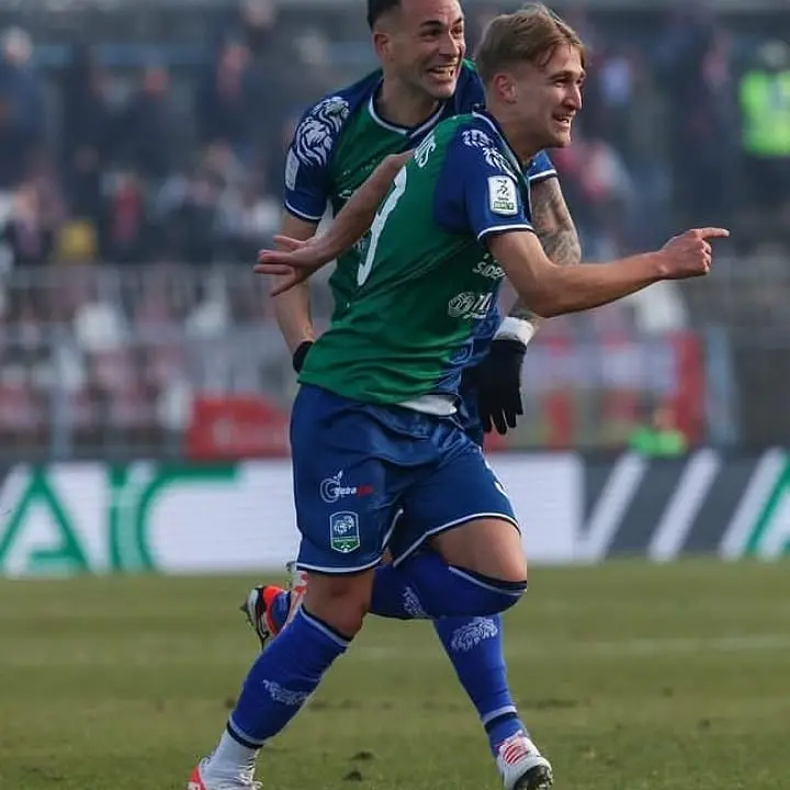 Cosenza, diario calciomercato: ok Kourfalidis e Mauri, contropiede Peñarol per Baez