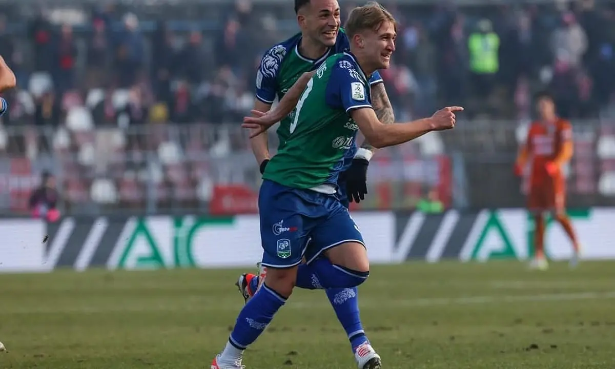 Cosenza, diario calciomercato: ok Kourfalidis e Mauri, contropiede Peñarol per Baez