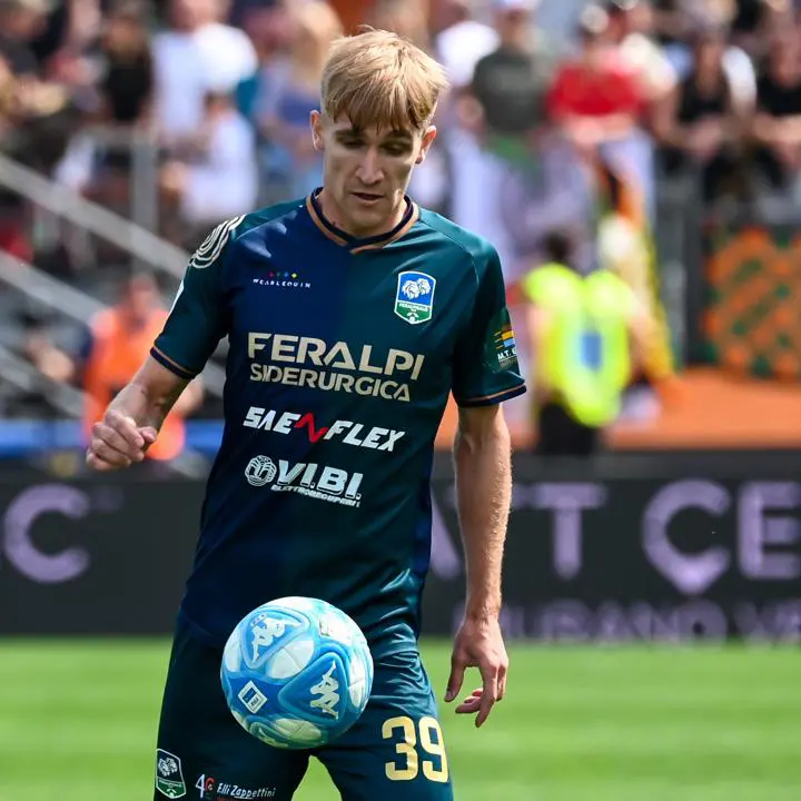 Christos Kourfalidis è un nuovo giocatore del Cosenza calcio