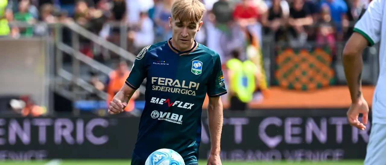 Christos Kourfalidis è un nuovo giocatore del Cosenza calcio