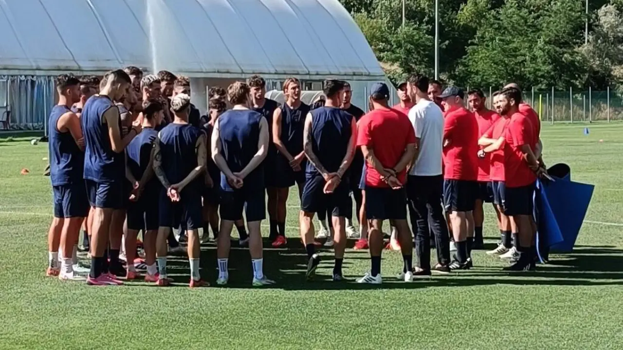 Cosenza Calcio, si lavora per il ritiro a Lorica. E le trattative...