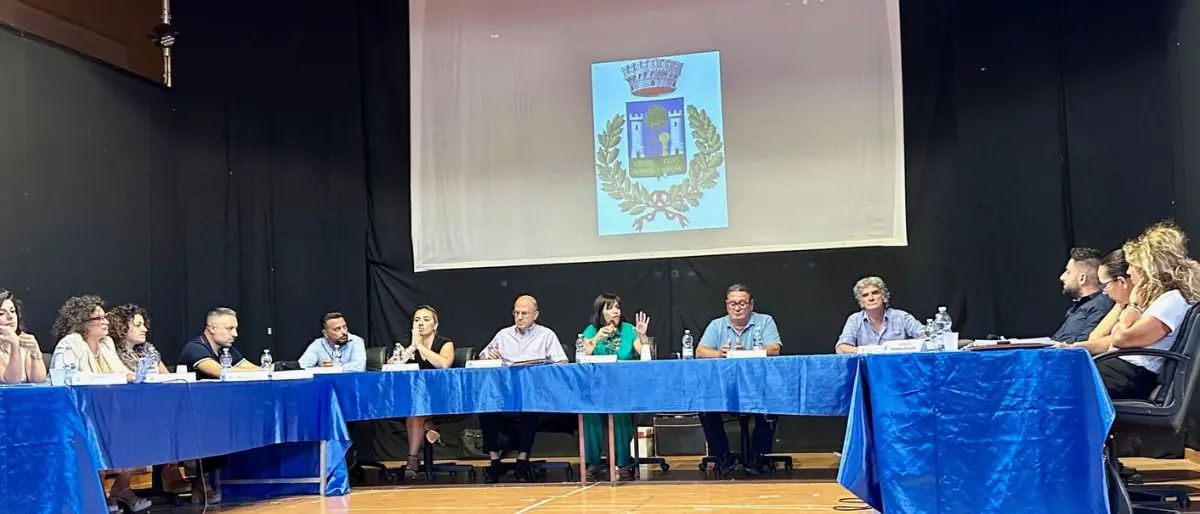 Crosia, Teresa Blefari e Antonio Graziani eletti rispettivamente presidente e vicepresidente del Consiglio Comunale