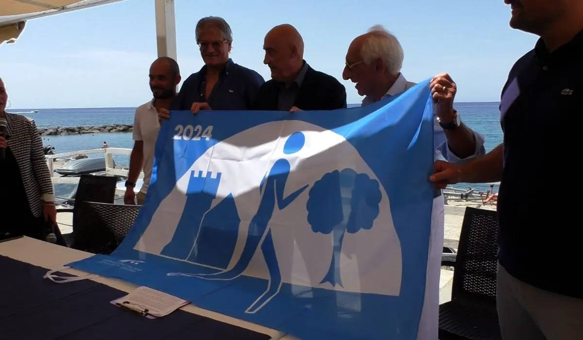Belvedere Marittimo conquista la Bandiera Azzurra, incentivi allo sport e percorsi del benessere