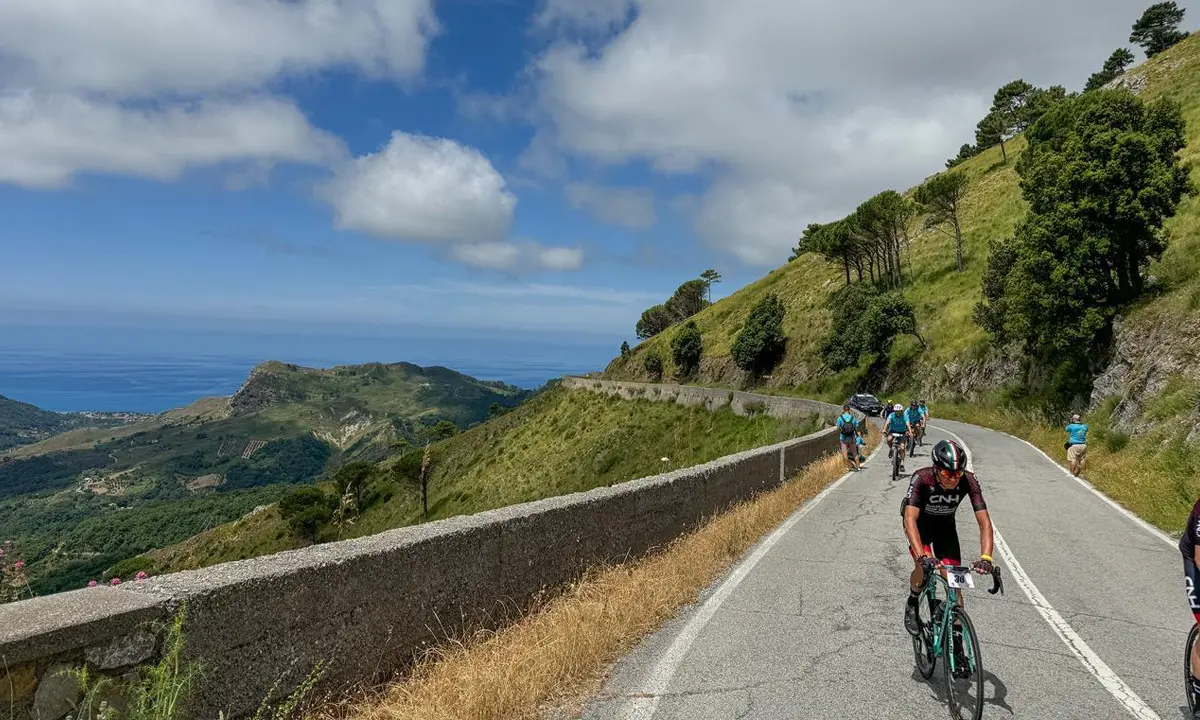 Torna Laduesse, il tour su due ruote che svela le meraviglie della Calabria