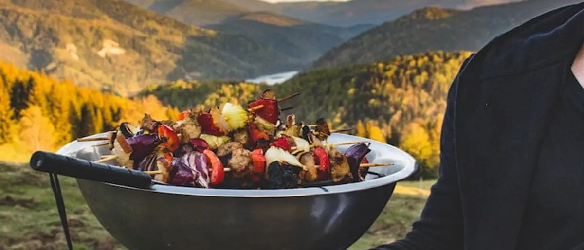 Ferragosto al mare o in montagna, consigli per un barbecue perfetto