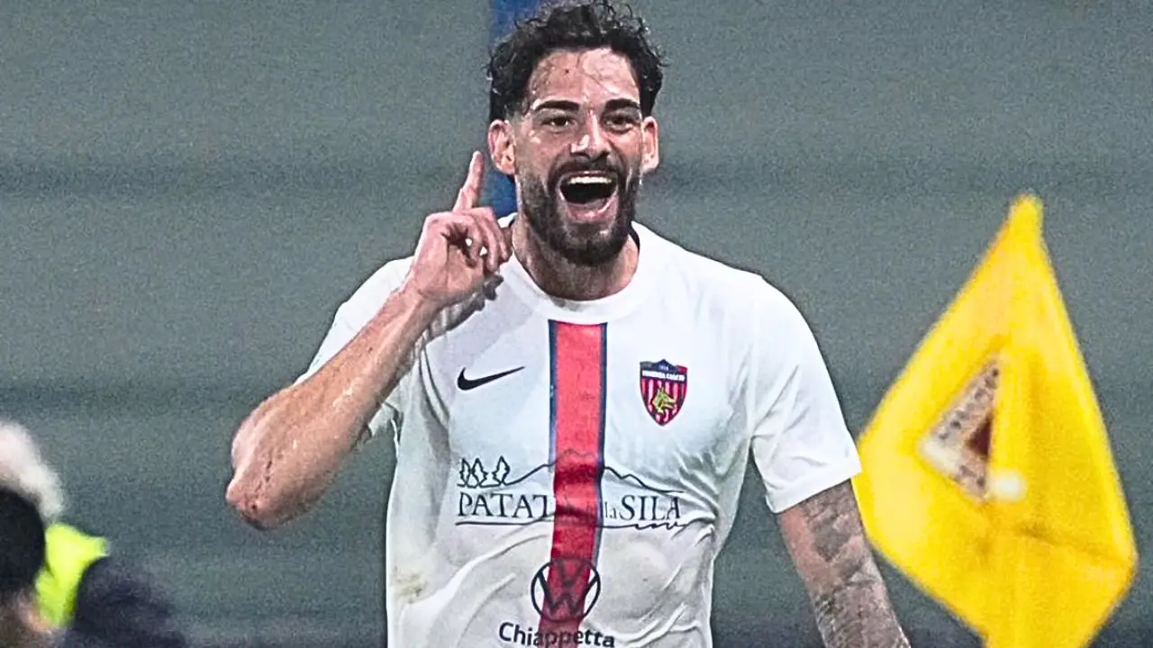 Ancora Ricciardi, il Cosenza sbanca Reggio Emilia e ritrova il successo (0-1)