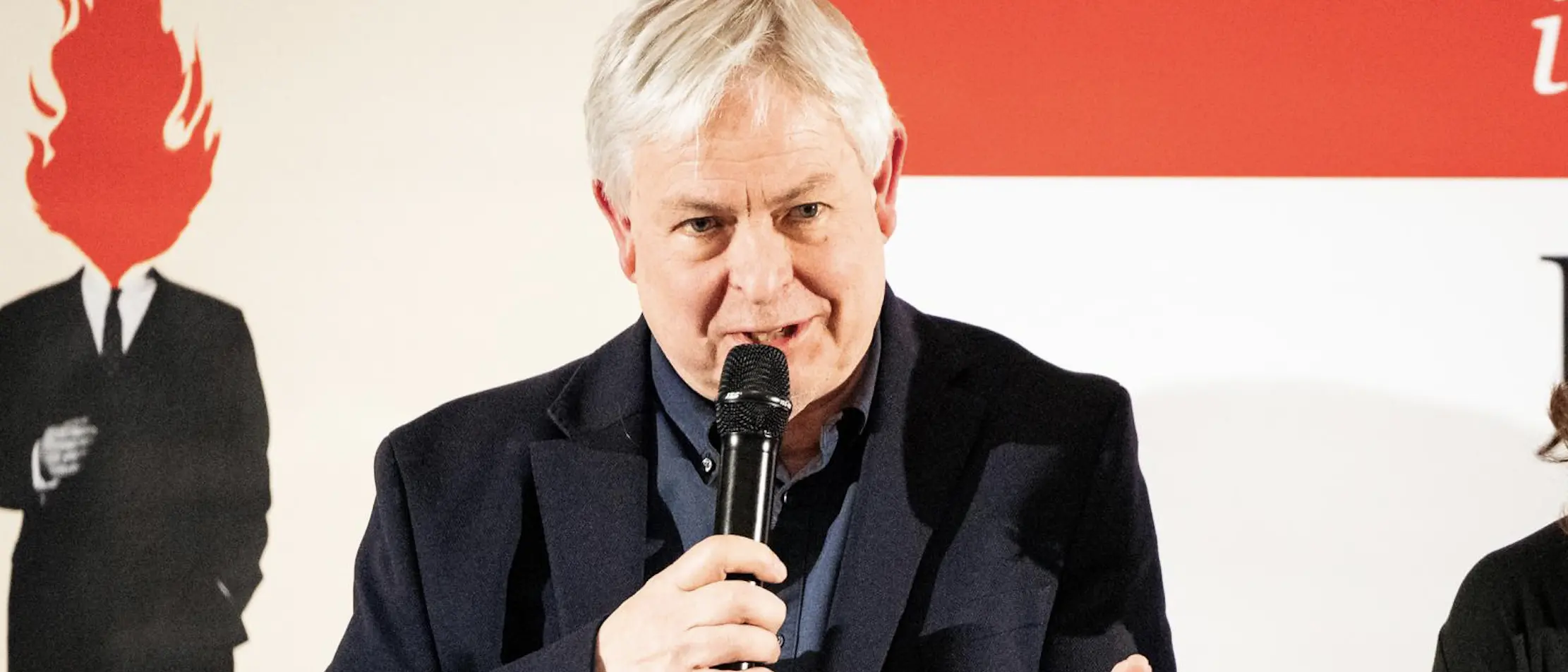 L'intervista | Jonathan Coe a Cosenza: «Trump e Musk insieme sono un pericolo per tutti»