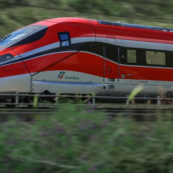 Capotreno aggredita a Gioia Tauro per aver impedito a uomo senza biglietto di salire