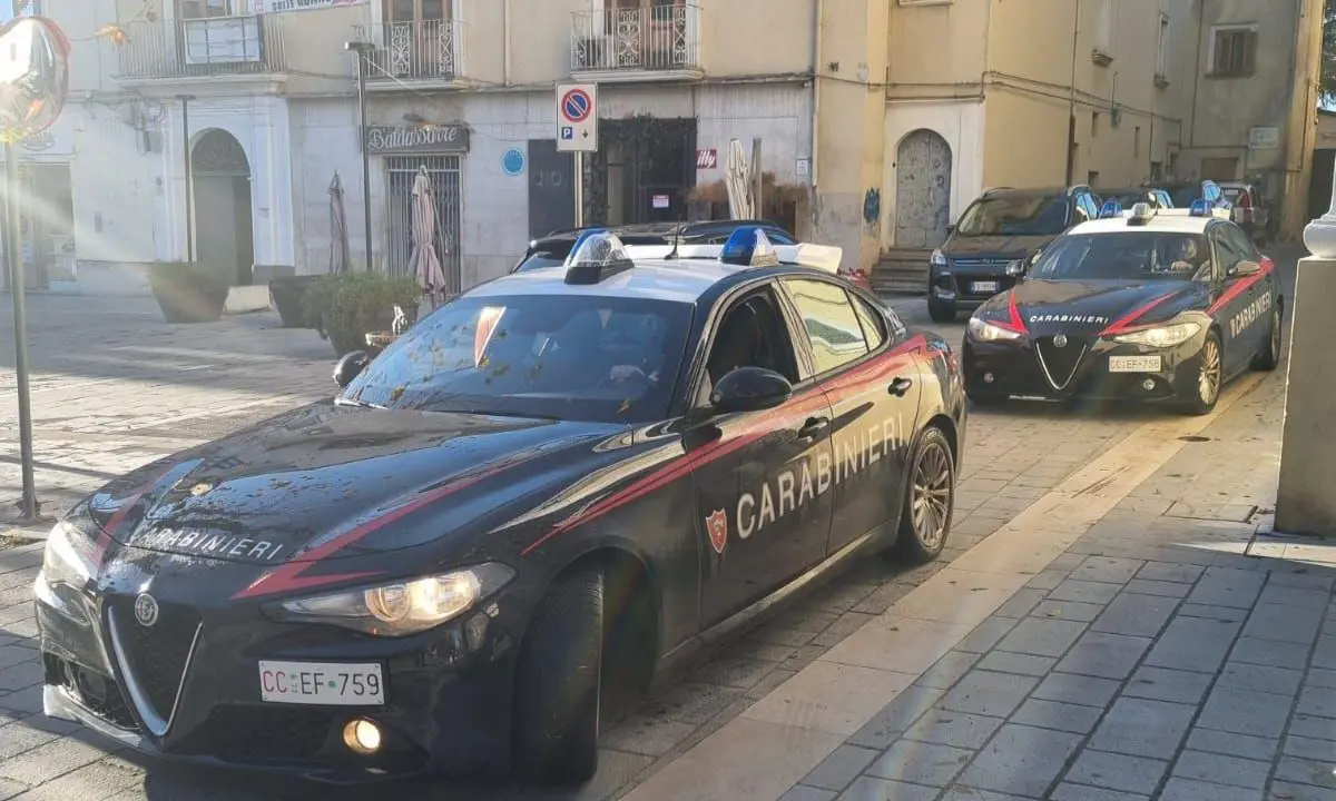 Due arresti a Lungro per il tris di auto incendiate a un imprenditore