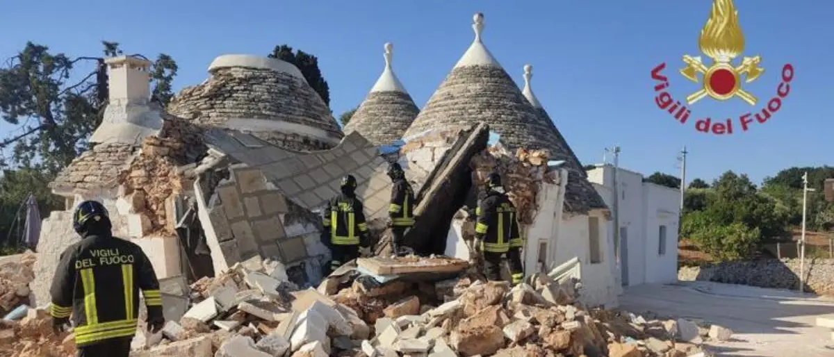 Tragedia a Cisternino, uomo muore nel crollo di un trullo