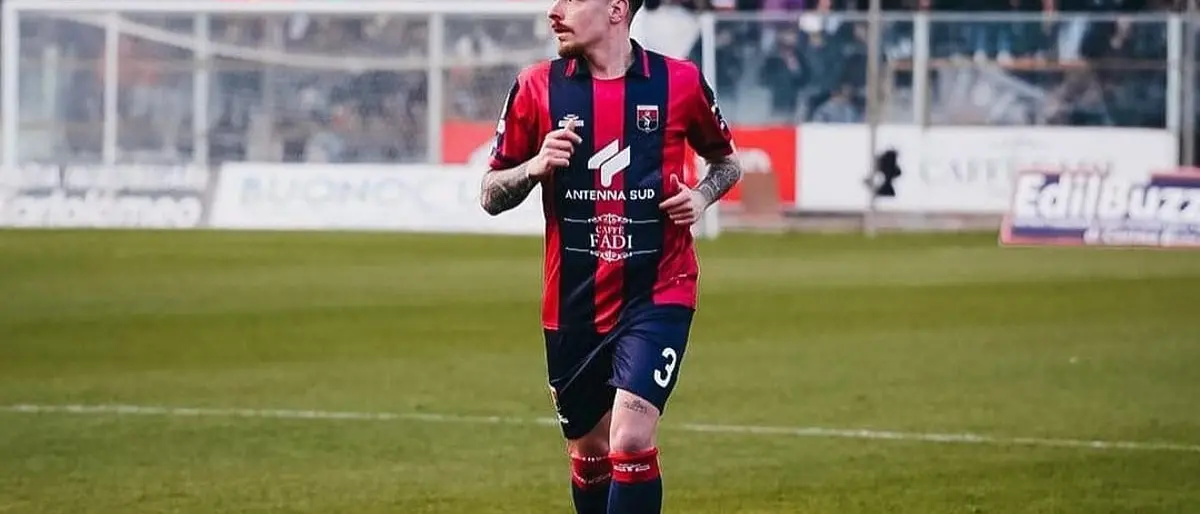 Cosenza, altro innesto: tutto fatto per il difensore Ferrara del Taranto