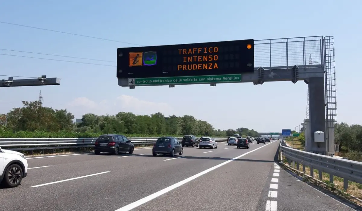 Aumento del traffico in Calabria per le festività, Anas sospende i lavori fino al 4 maggio