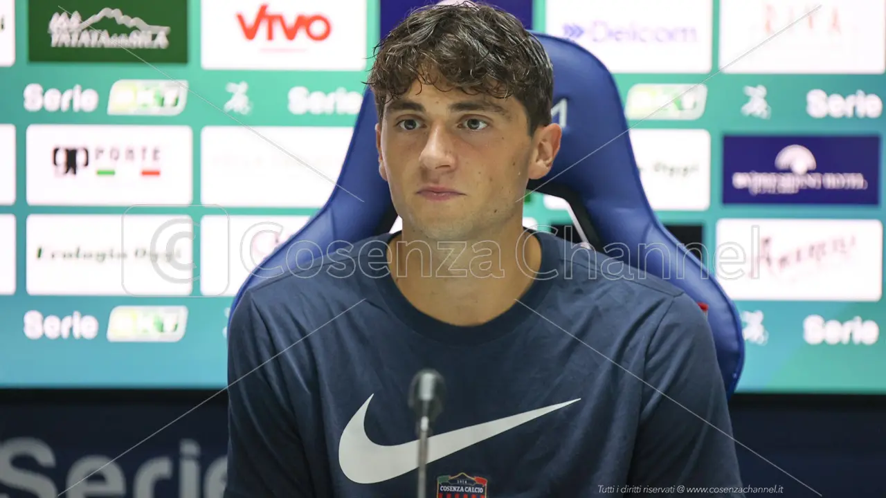 Cosenza, Dalle Mura: «Derby? Quando giochi contro Iemmello non puoi deconcentrarti»