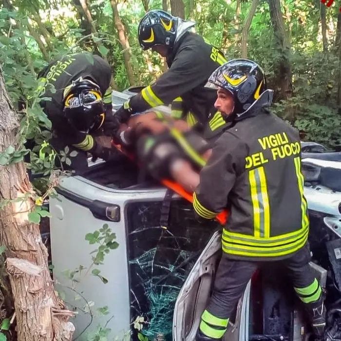 Incidente sulla SS 107 a San Fili, Vigili del Fuoco salvano autista ferito