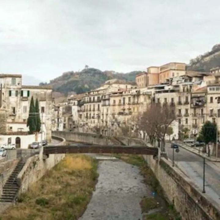 Centro storico Cosenza, la denuncia del Comitato piazza Spirito Santo: «Ufficio postale chiuso da quattro anni»