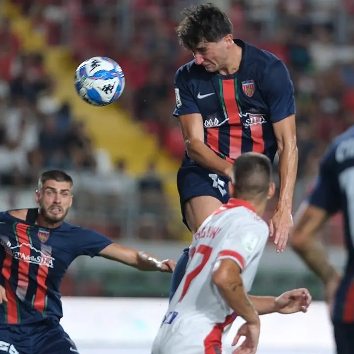 Calciomercato Cosenza, countdown alla chiusura: il punto sulla difesa
