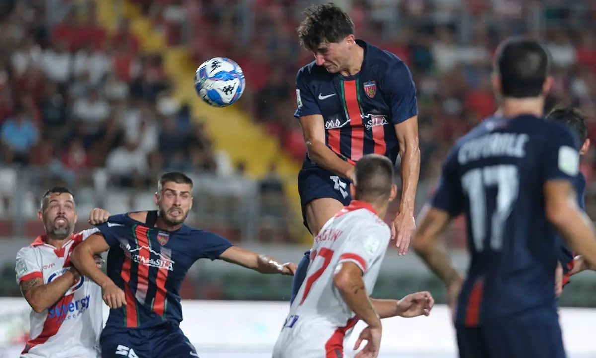 Calciomercato Cosenza, countdown alla chiusura: il punto sulla difesa