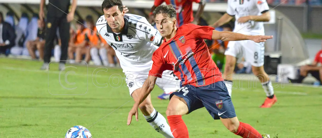 Cosenza, giovani ed italiani: è questa la linea tracciata dalla società rossoblù