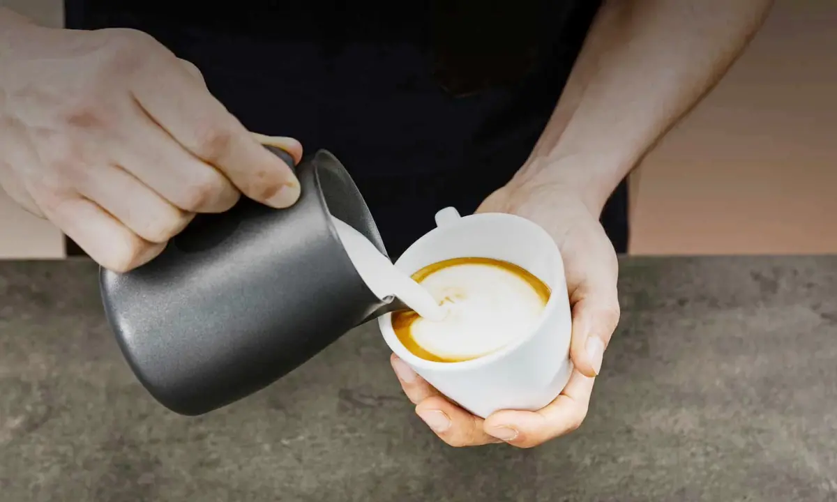 Il cappuccino è un lusso in tutta Italia, ma in Calabria costa meno. Ecco dove