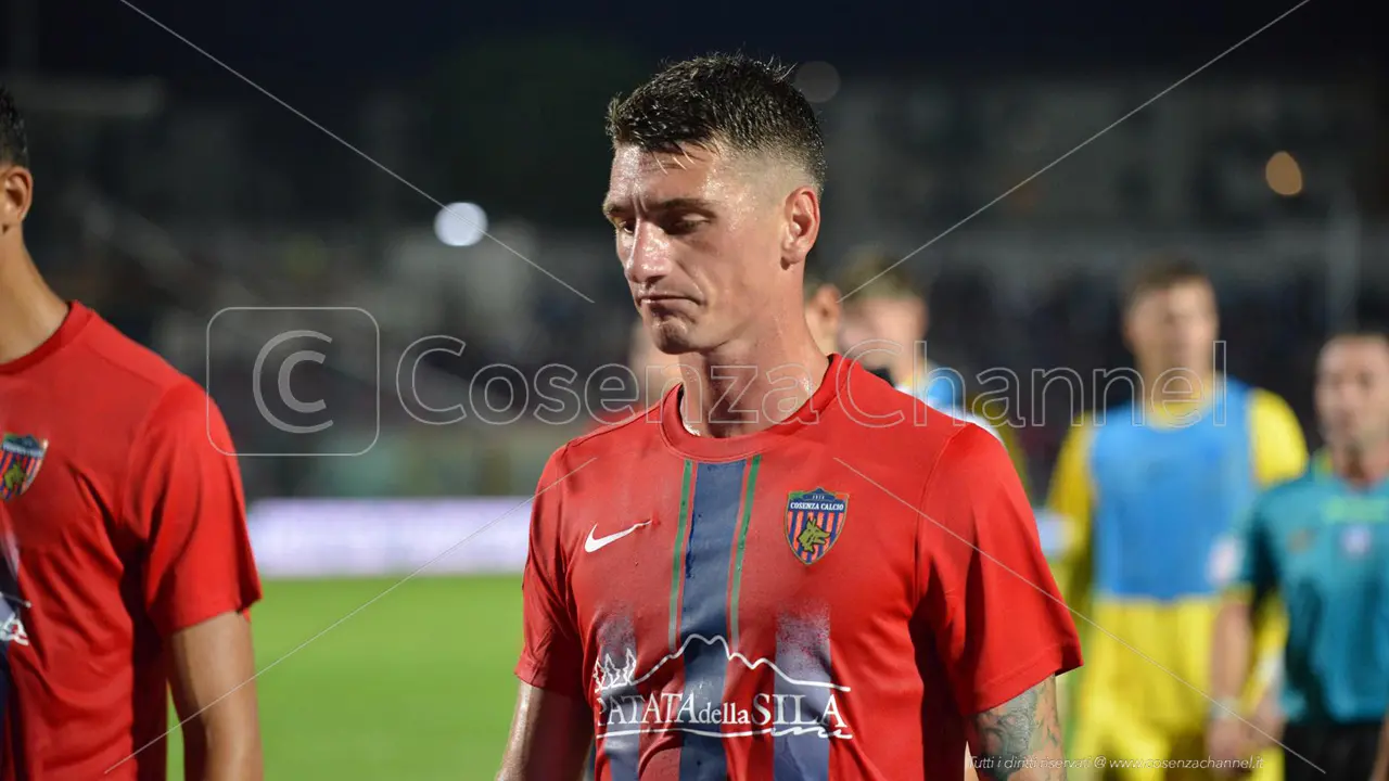 Cosenza, Camporese ai saluti: accordo raggiunto con il Milan Futuro
