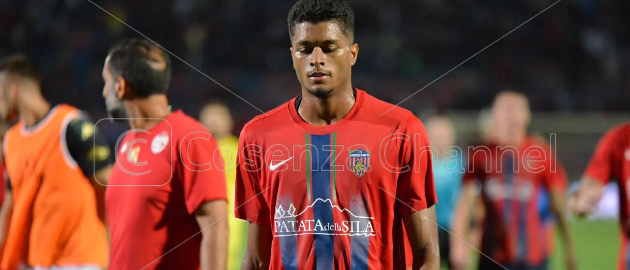 Cosenza, meu amigo Charlys: il brasiliano è un fattore dei rossoblù