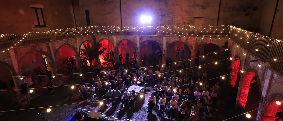 Montalto, successo per il \"Leoncavallo\" in versione fumetto