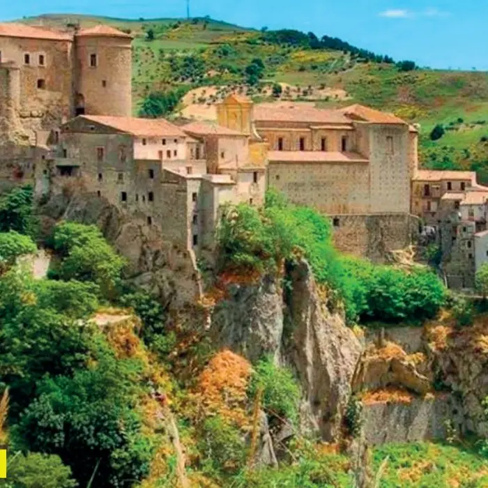 Annullo e cartolina dedicata ad Oriolo per il Festival nazionale dei Borghi più belli d'Italia