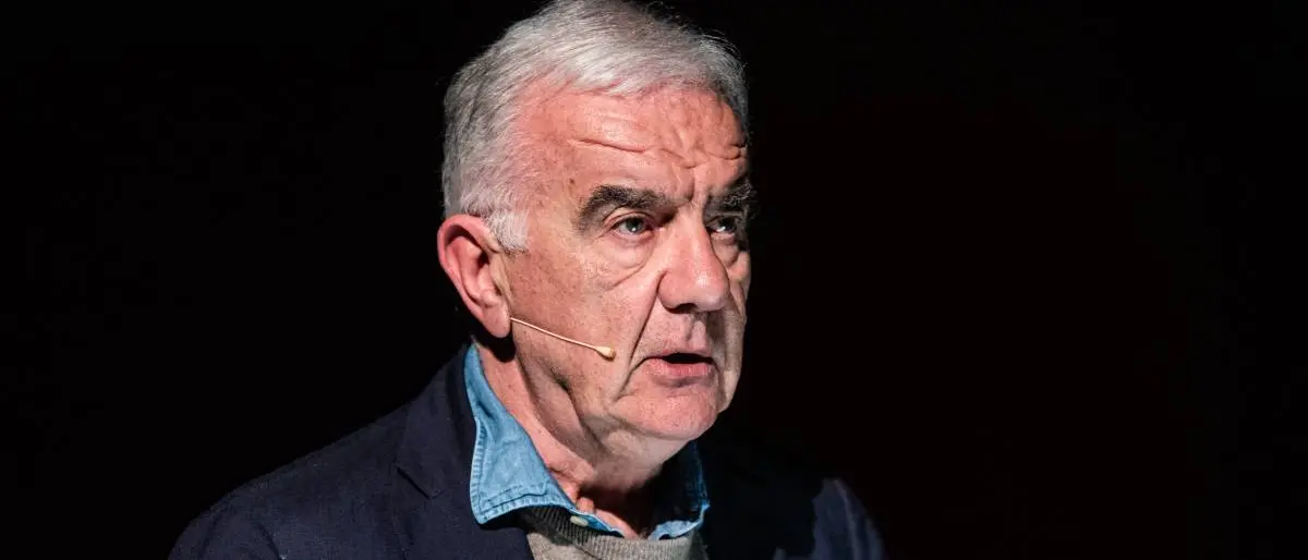 Gene Gnocchi in scena a Castrolibero: un concerto da... Sconcerto