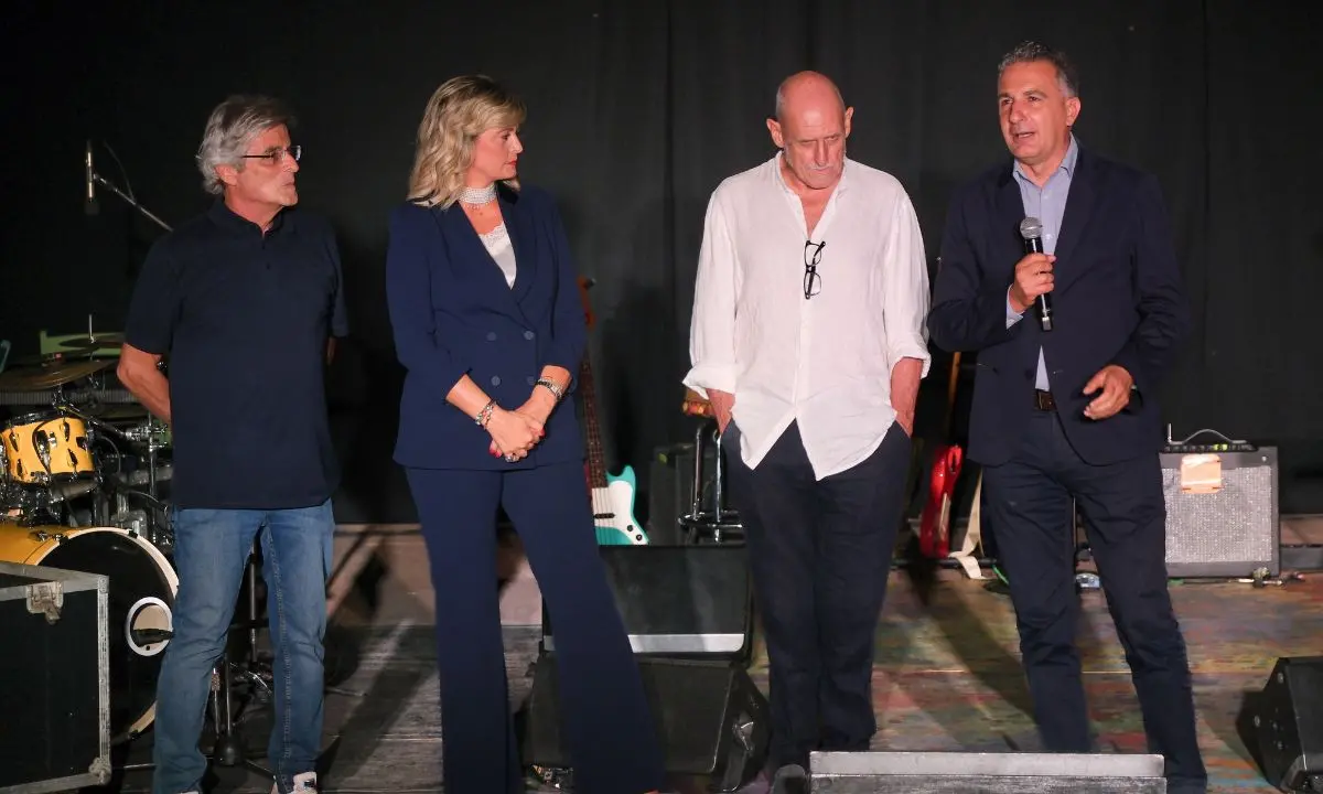 Rassegna di teatro amatoriale a Castrolibero, premi per i migliori attori