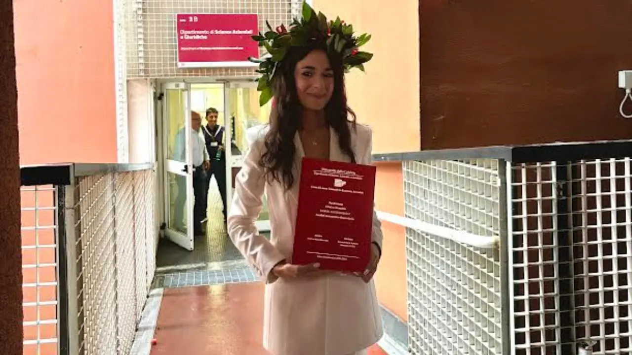 La studentessa modello Maria Stefania Riccardi si laurea all'Unical a soli 20 anni
