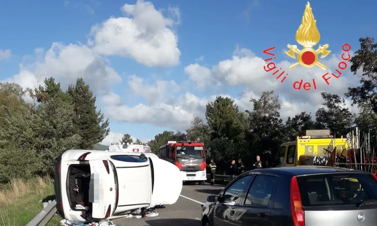 Incidente sulla Statale 107, un ferito e disagi al traffico