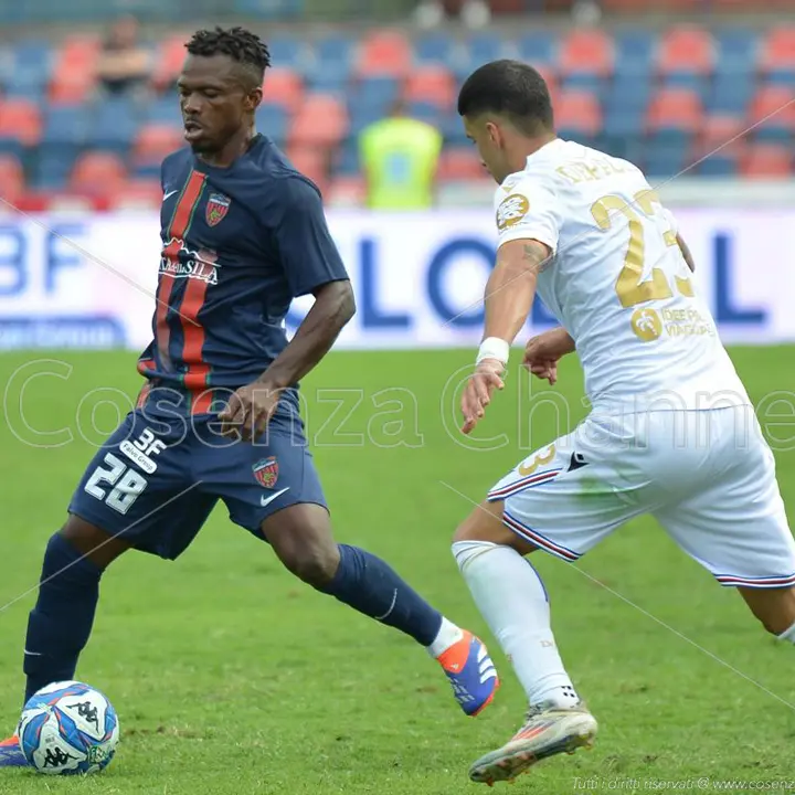 Cosenza, per Christian Kouan tempi di recupero ancora lunghi