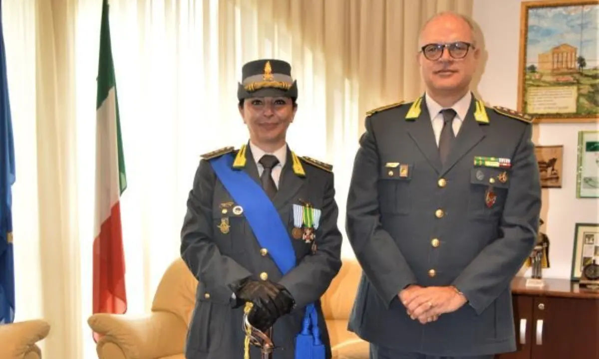 Cambio in rosa al vertice della Guardia di Finanza di Cosenza. Arriva il tenente colonnello Roberta Masci