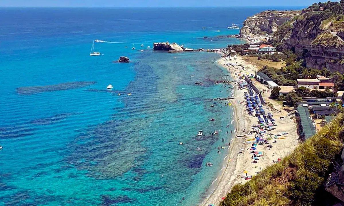 Scalea tra le mete più economiche d’Italia per un viaggio autunnale perfetto