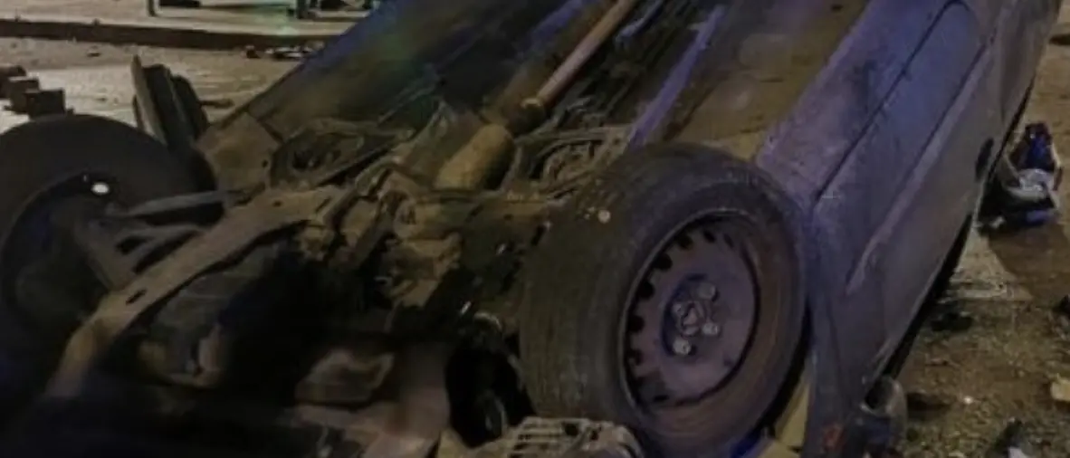 Auto si ribalta tra Civita e Francavilla. Paura per due donne salve per miracolo