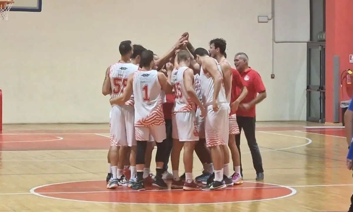 Basket Serie B. Sintegra Rende vince contro Milazzo 80-76. “Buona la prima” per coach Carbone