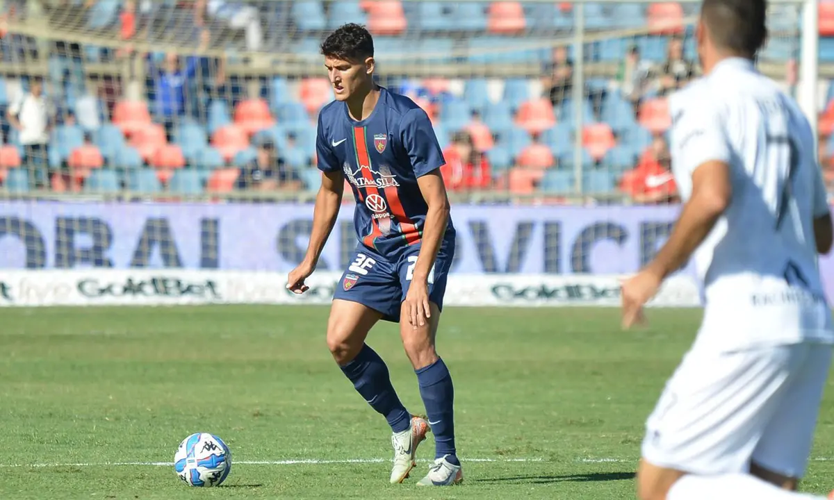 Cosenza, è sempre calciomercato: blitz del Verona per Venturi